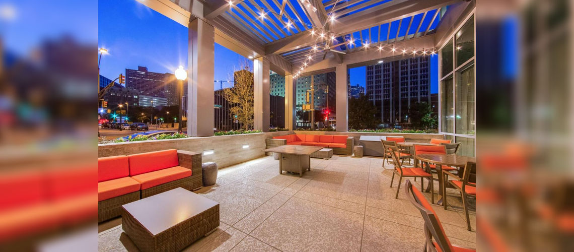 Hampton Inn & Suites Fort Worth Downtown, terrace