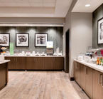 Hampton Inn & Suites Fort Worth Downtown, breakfast room
