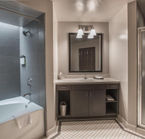 Magnolia Dallas, bathroom