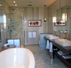 Manoir Hovey - Salle de bain d'une chambre