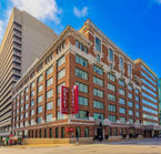 Drury Plaza at the Arch, exterior view
