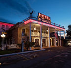 Hotel El Rancho, exterior view