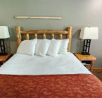 Nisqually Lodge, Deluxe Queen