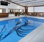 Piscine intérieure