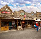 Bryce Canyon City shops