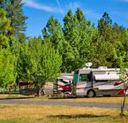 Camping Yosemite Lakes