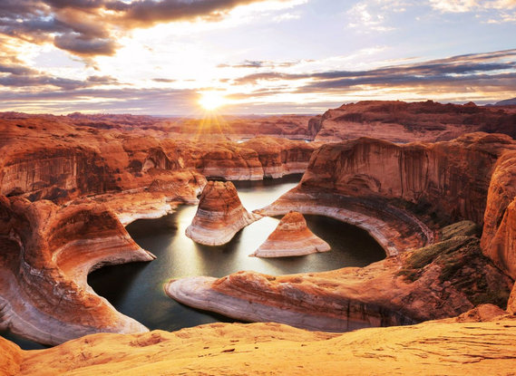 Méandres du Lake Powell au coucher du soleil