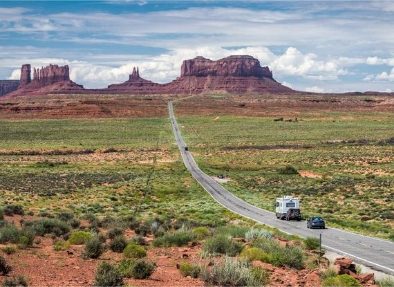 camping car sur la Monument Valley Scenic Drive
