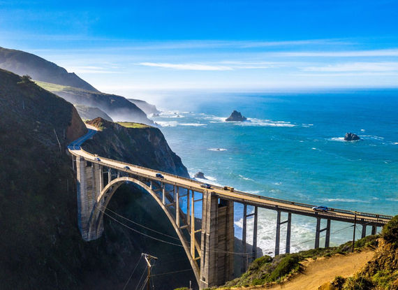 Le mythique Bixby Bridge sur la côte Californienne