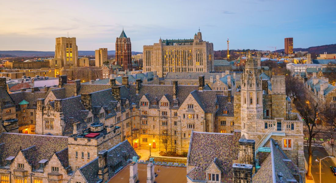 Campus de l'université de Yale Vue sur le campus de l'université de Yale aux Etats-Unis