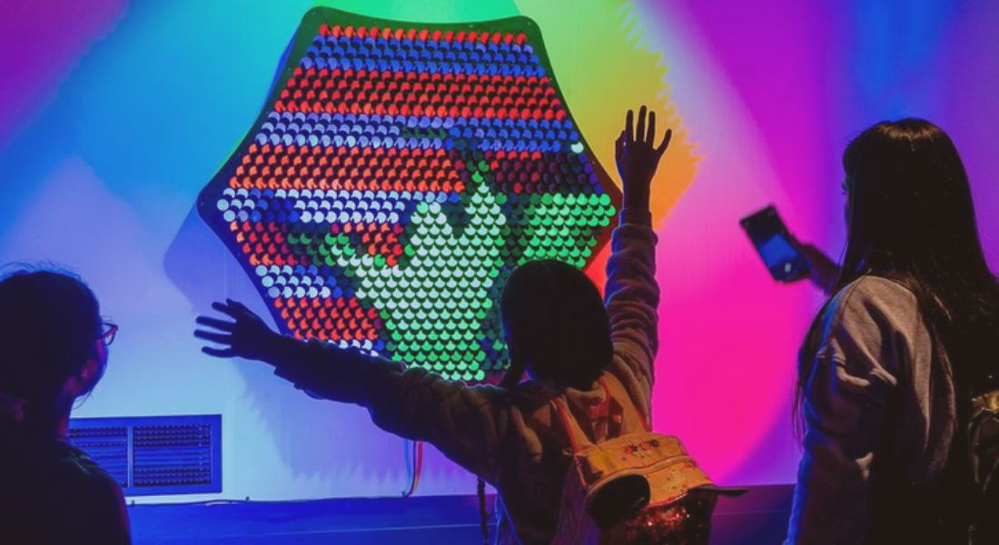 Exploratorium SF Californie Enfants s'amusant au musée Exploratorium de San Francisco