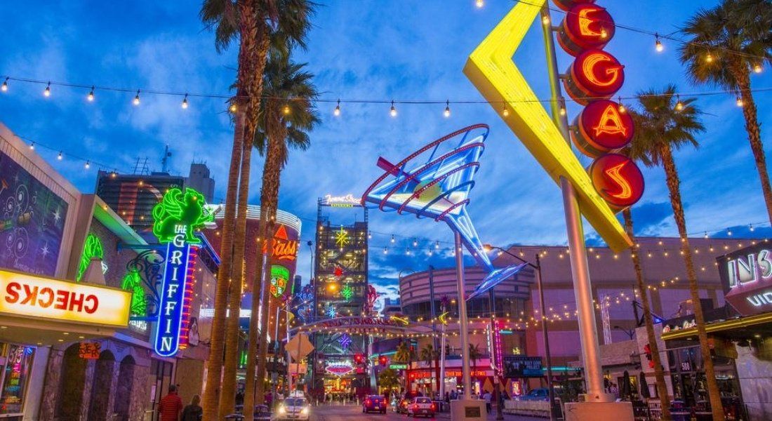 Shutterstock-293026604 @Kobby Dagan fremont street experience horaires