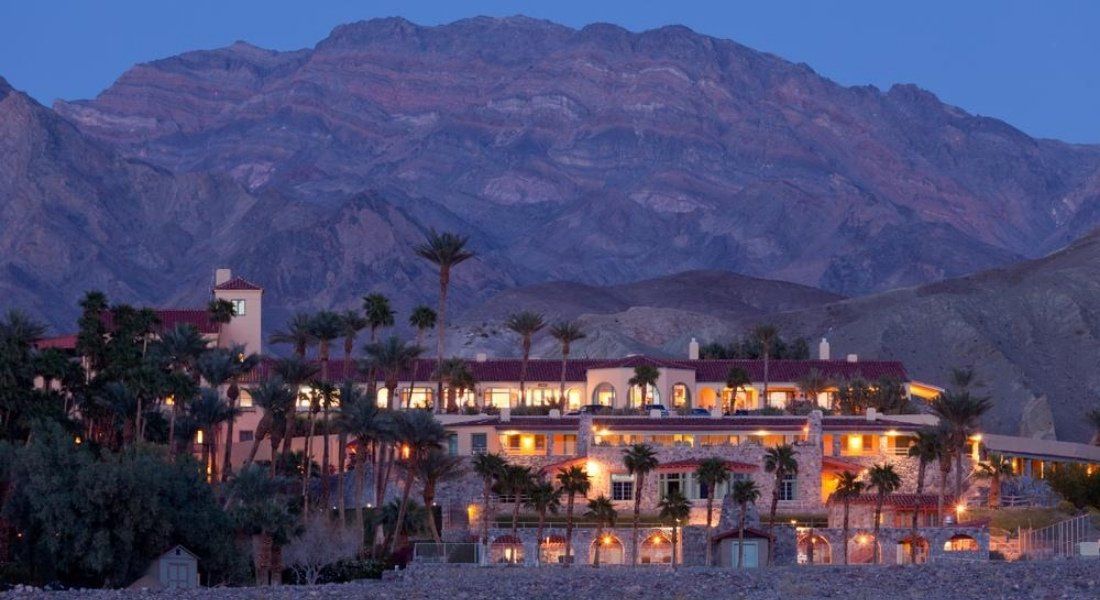 Shutterstock-702949534 @Pi-Lens furnace creek vallée de la mort