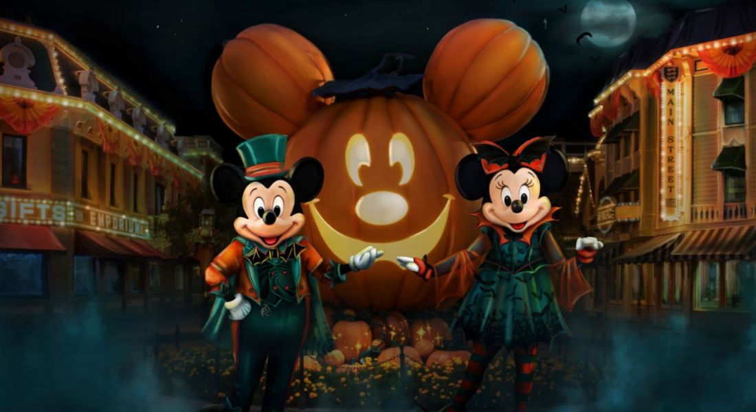 Disneyland Park Los Angeles Mickey et Minnie dans le thème Halloween au parc Disneyland Los Angeles