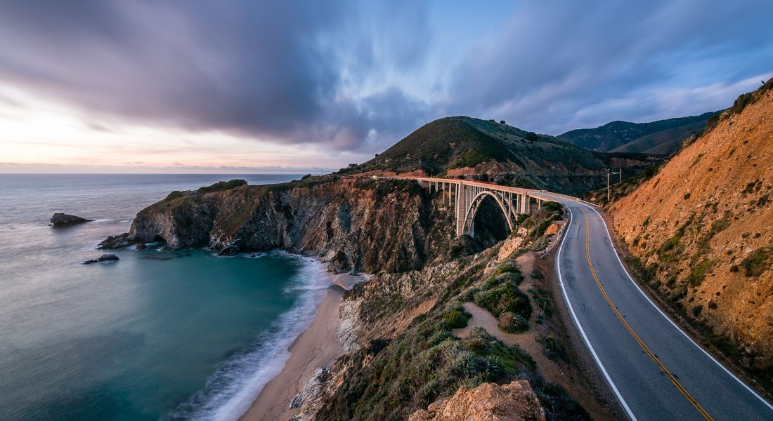Highway Monterey Highway de Monterey à Big Sur longeant l'océan