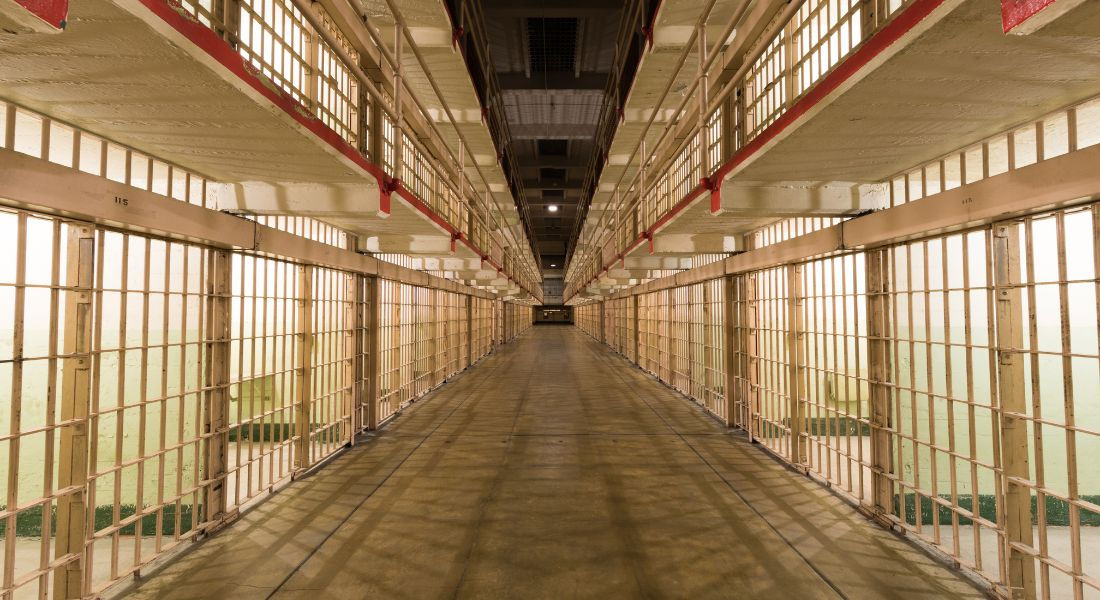 Prison d'Alcatraz à San Francisco Couloir de la prison d'Alcatraz à San Francisco