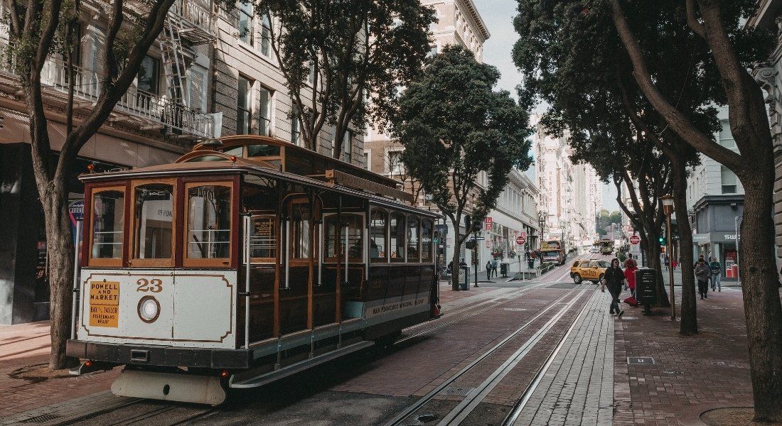 Unsplash - Timo Strohmann Cable car à San Francisco, meilleur temps