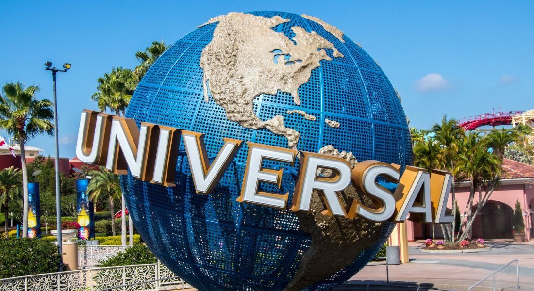 @Samar El Atrash - shutterstock_1025162122 Globe à l'entrée du parc Universal Studios à Orlando en Floride