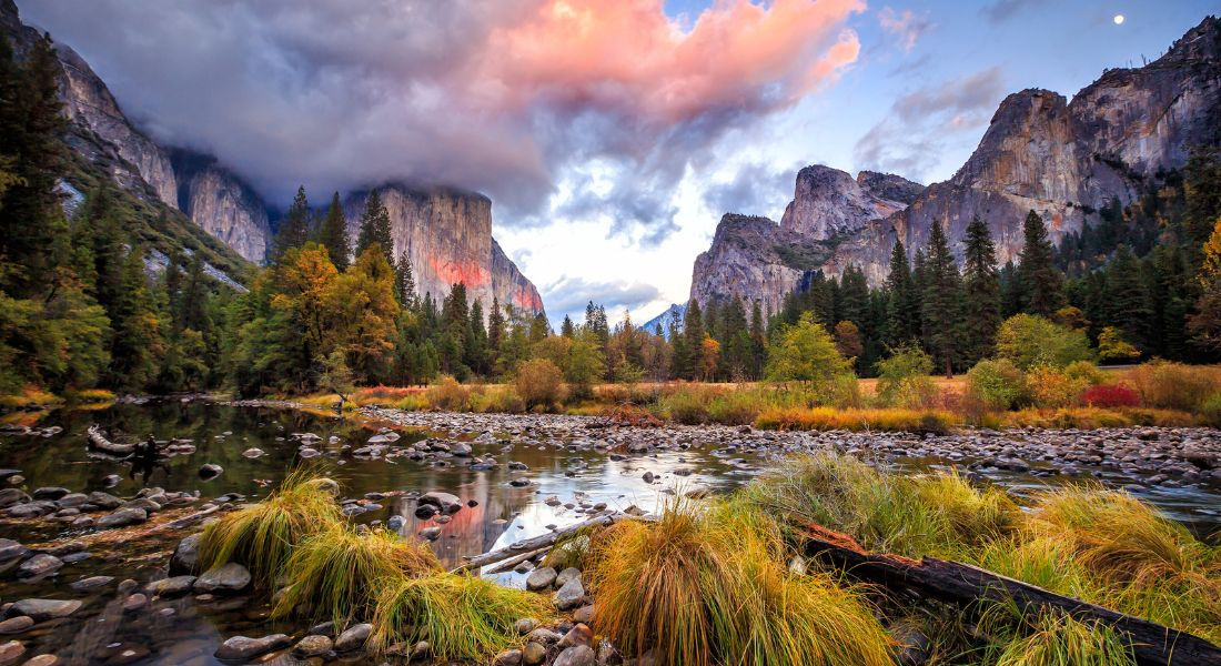 Valley View Yosemite National Park Le panorama de Valley View à Yosemite National Park